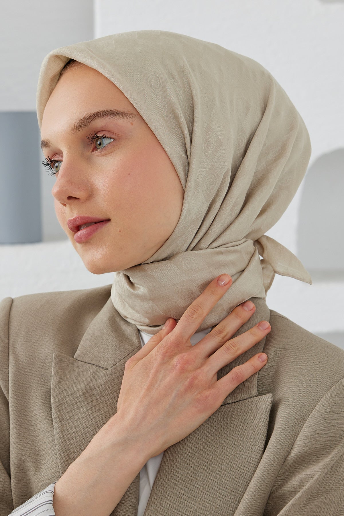 Dama Desen Eşarp - Bej