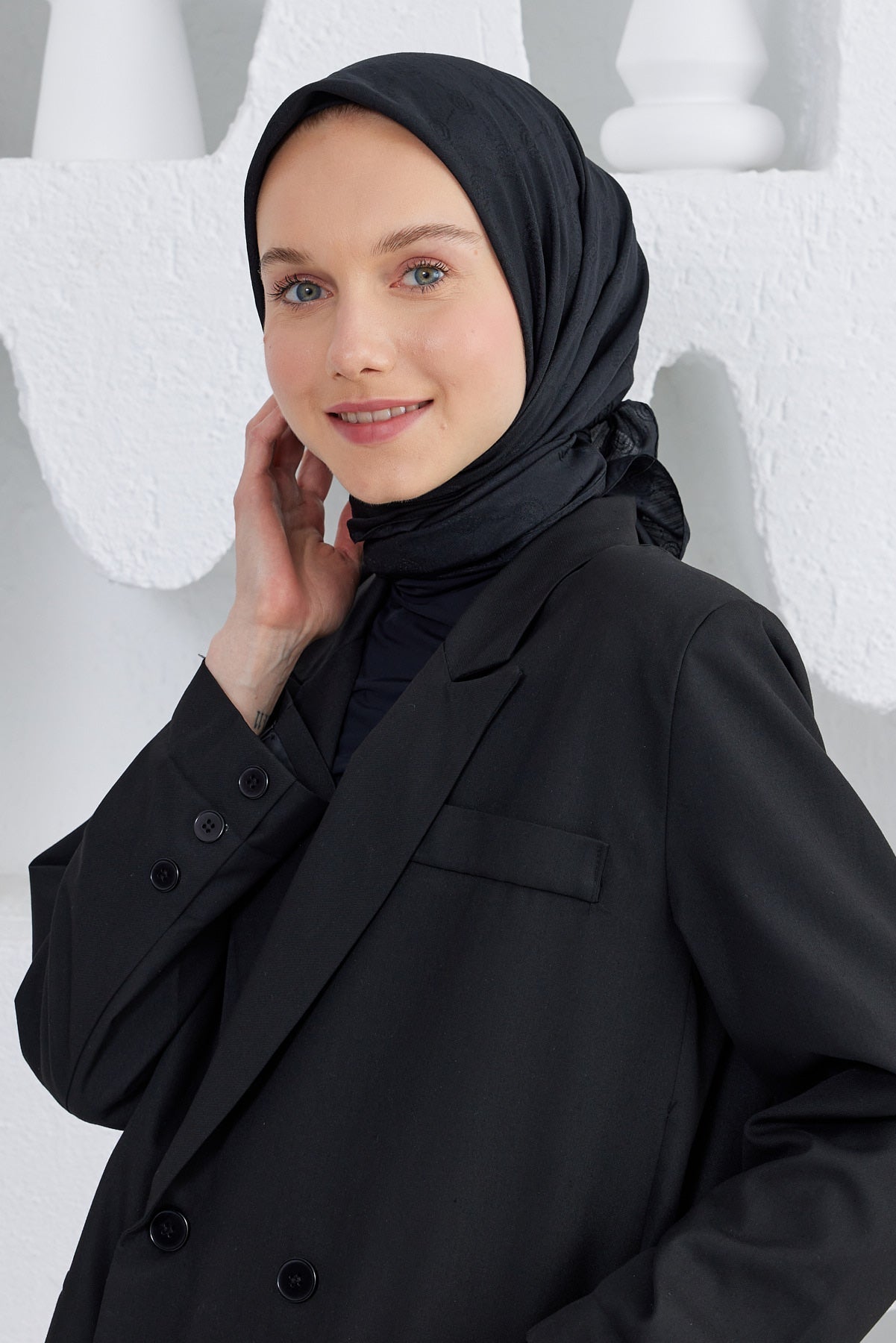 Monogram Desen Eşarp - Siyah