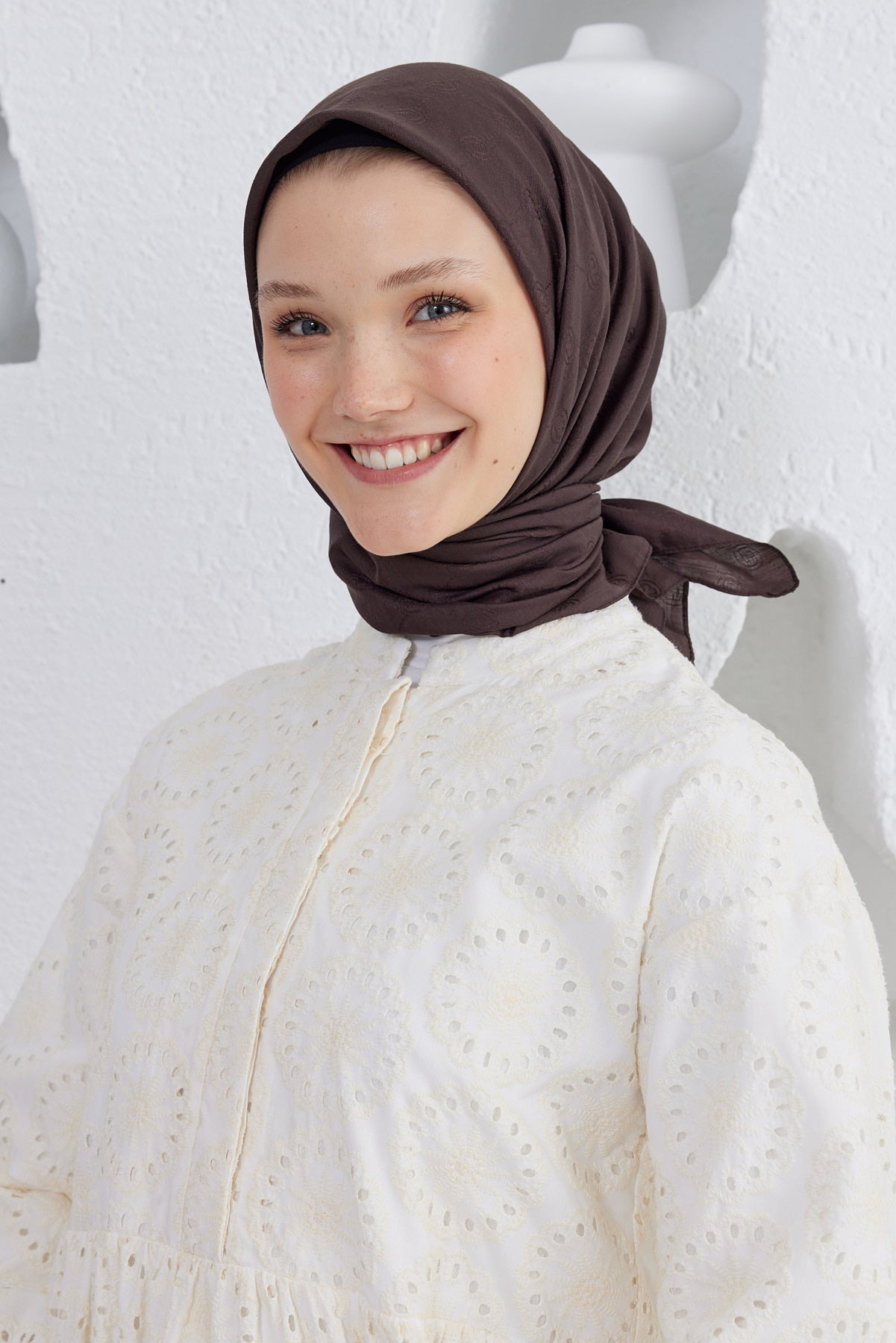 Monogram Desen Eşarp - Acı Kahve