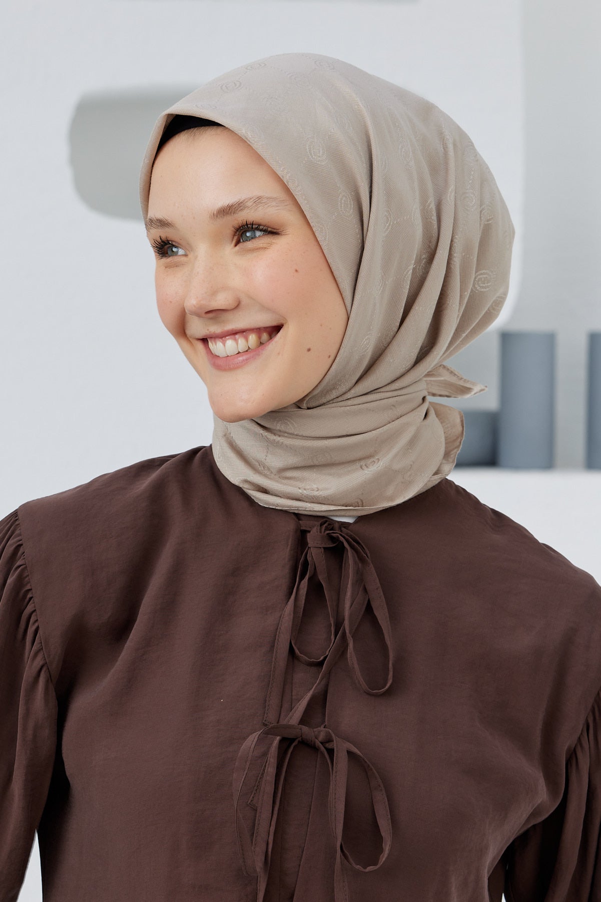 Monogram Desen Eşarp - Vizon