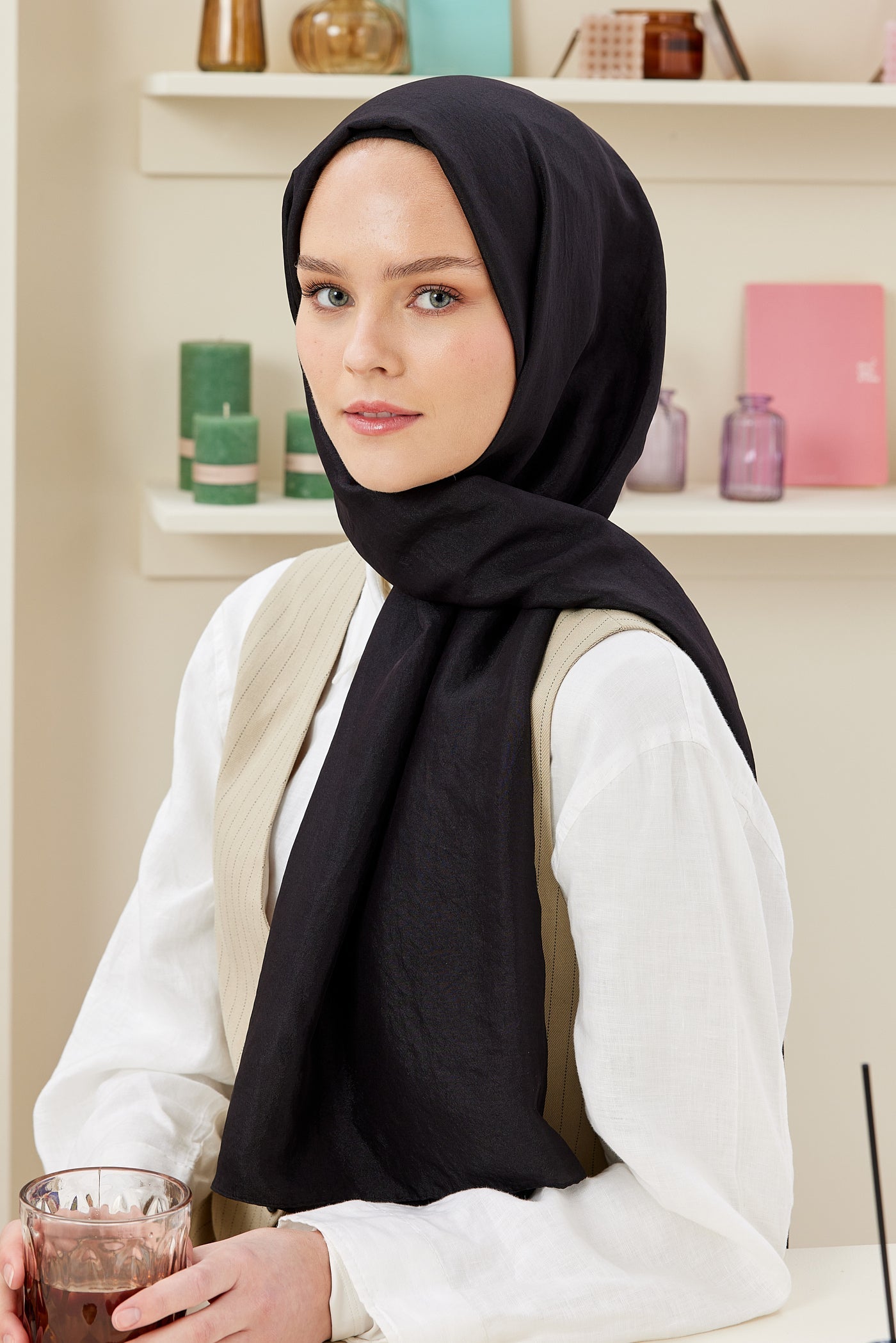 Elisa Vual Şal - Siyah