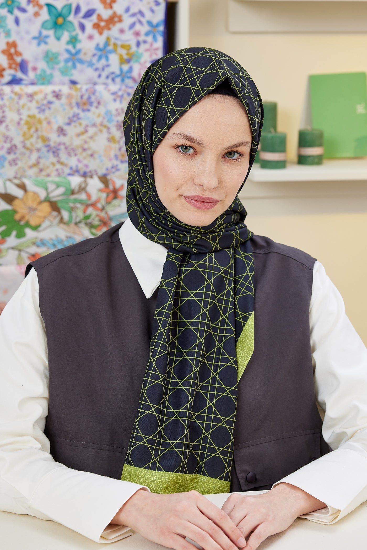 Pro Line Geometric Desen Şal - Yağ Yeşili