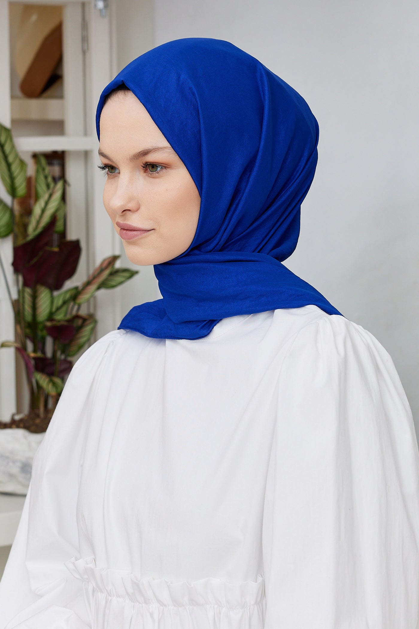 Elisa Vual Şal - Saks