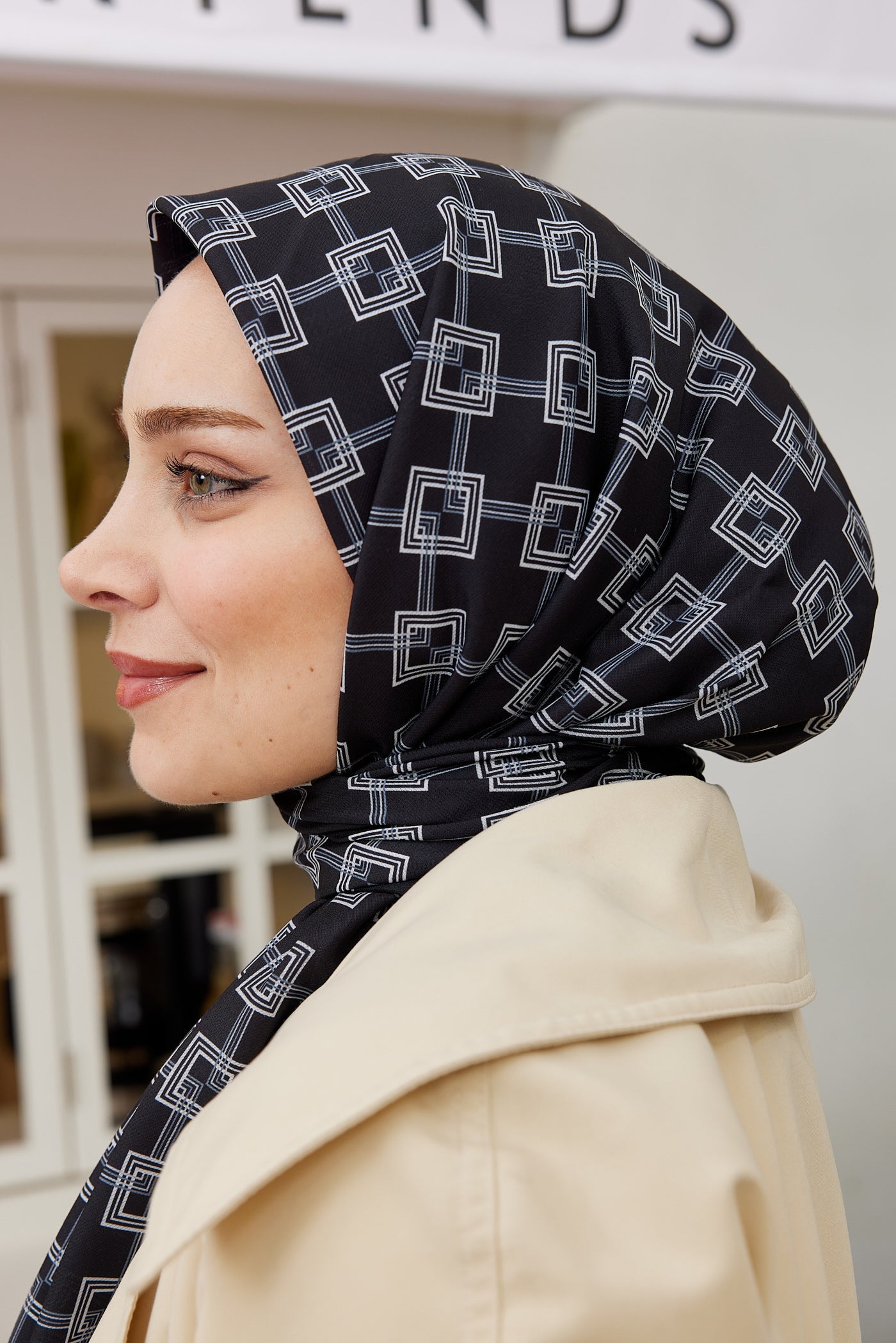 Pro Line Clara Desen Eşarp - Siyah - Beyaz